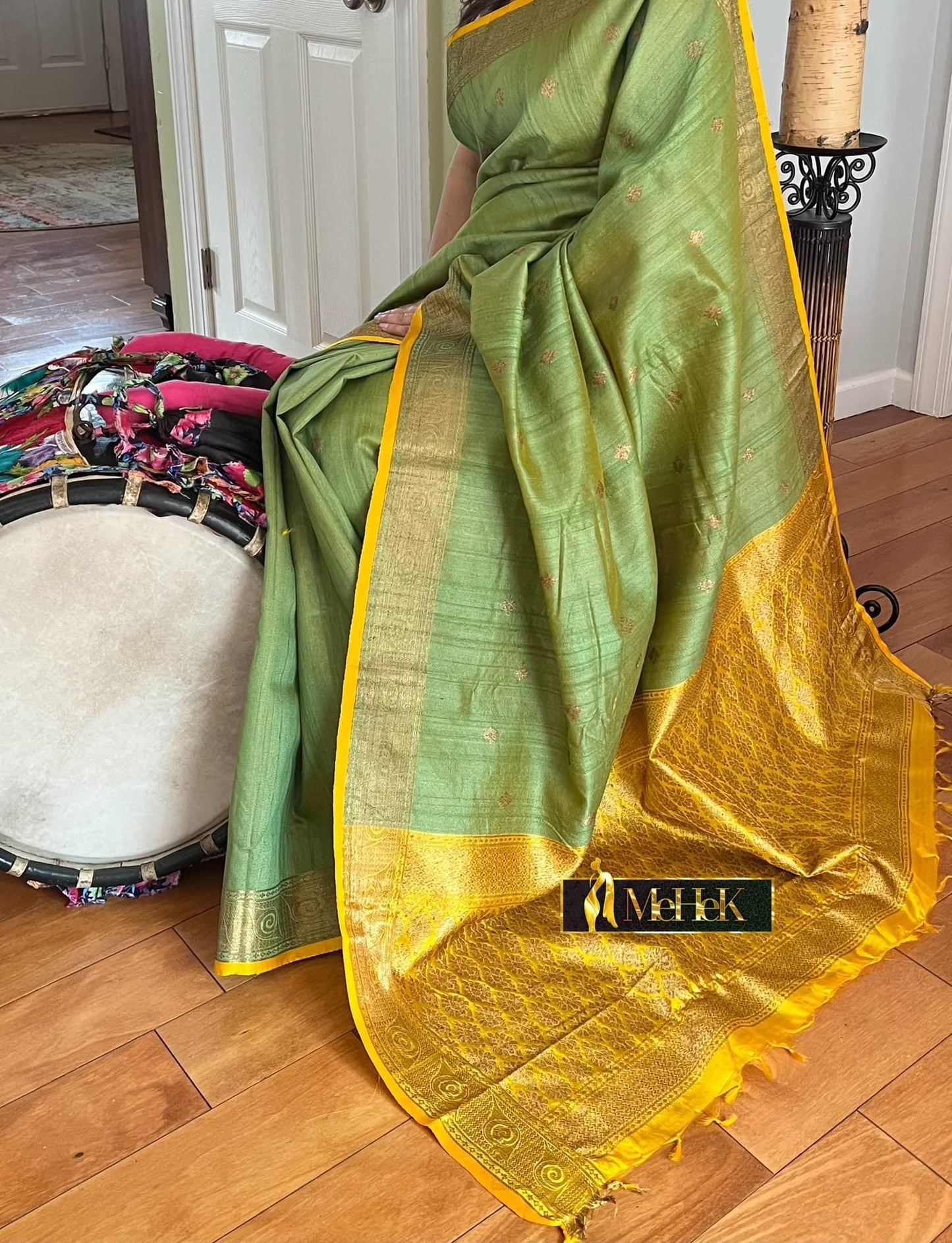 Tussar Silk Benarasi in Two tone green golden color